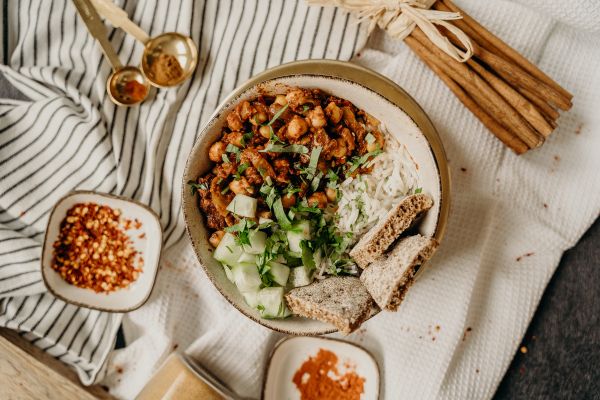 Lua de Mel Vegana na Amazônia com Experiências Gastronômicas à Base de Plantas